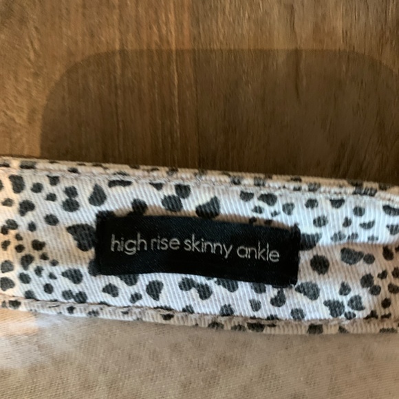 Ella Moss high rise skinny ankle animal print stretch jeans. Worn about 3x - Picture 9 of 12